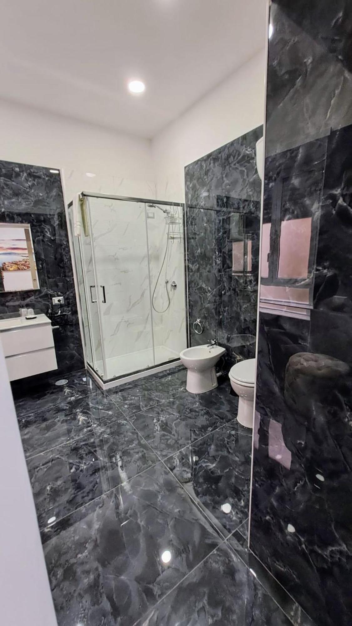 La Finestra Sul Borgo Otel Napoli Dış mekan fotoğraf