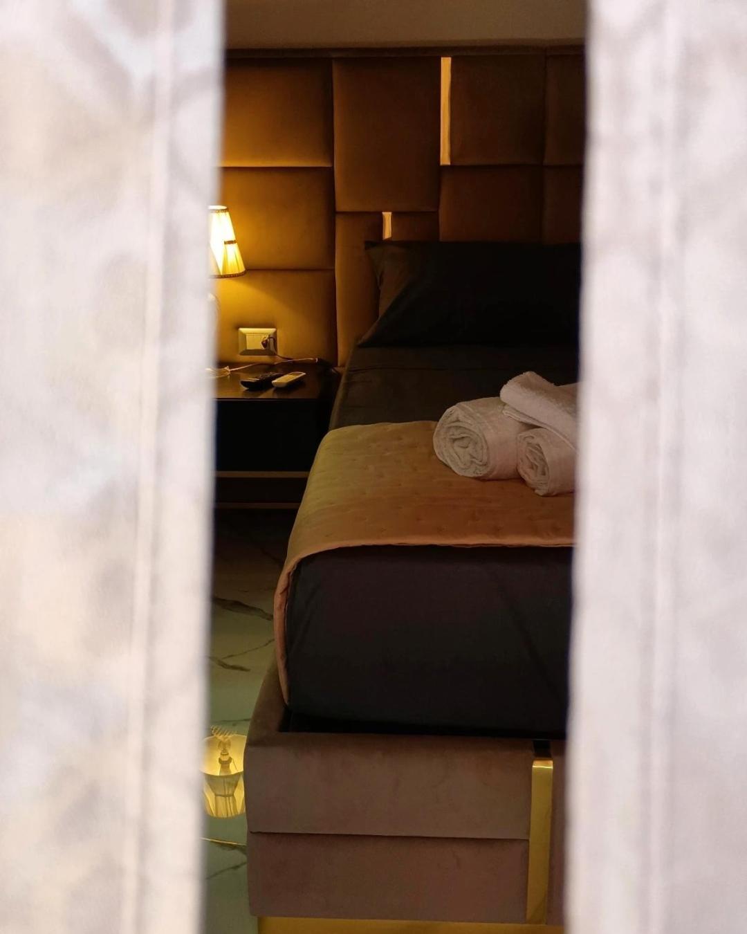 La Finestra Sul Borgo Otel Napoli Dış mekan fotoğraf