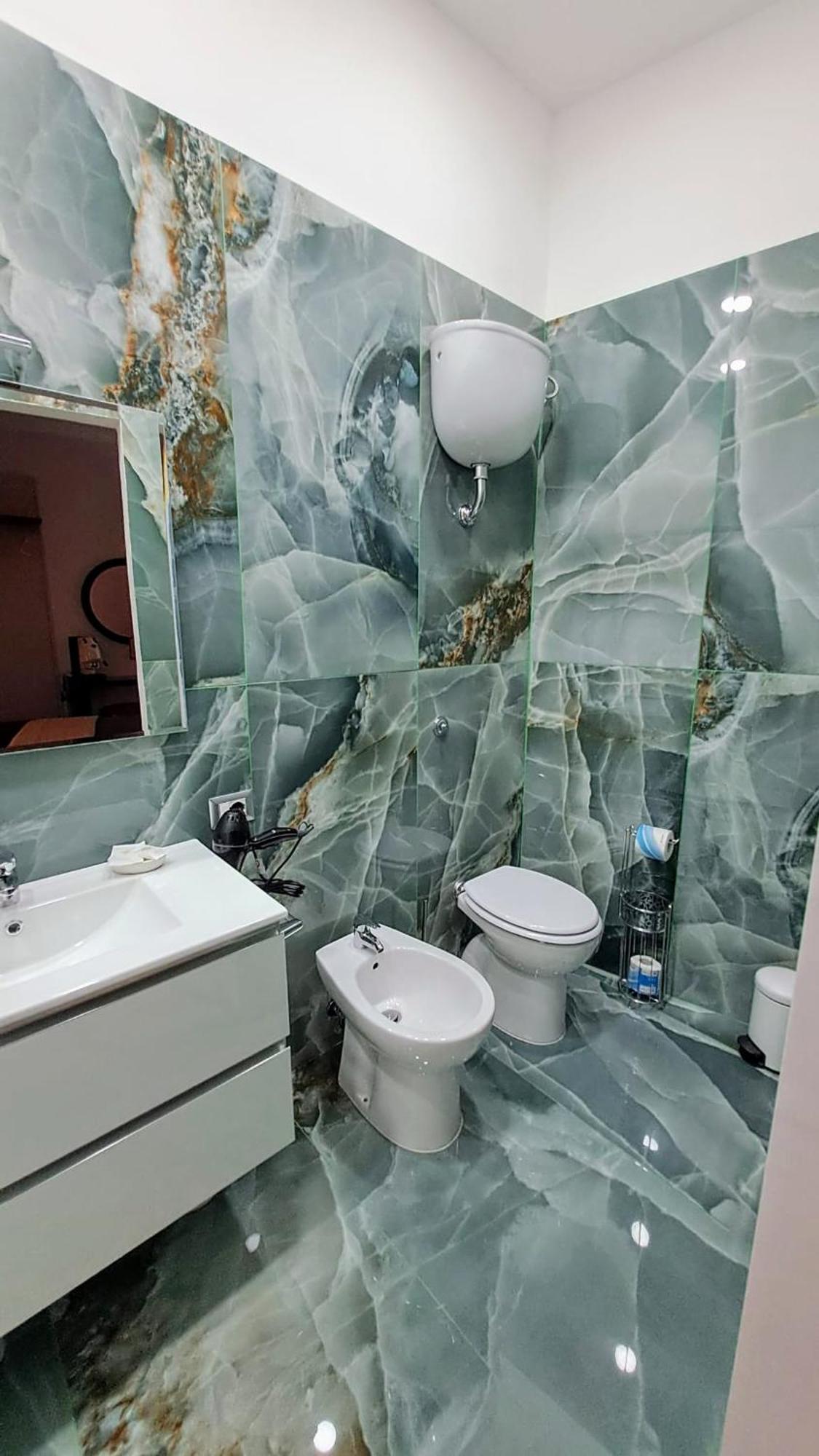 La Finestra Sul Borgo Otel Napoli Dış mekan fotoğraf