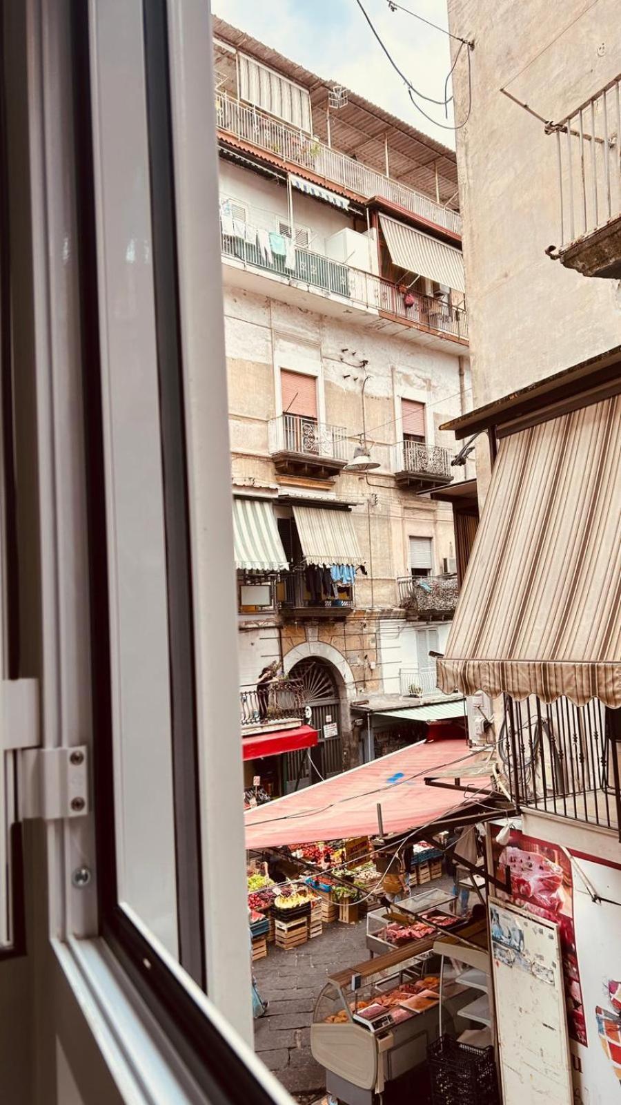 La Finestra Sul Borgo Otel Napoli Dış mekan fotoğraf