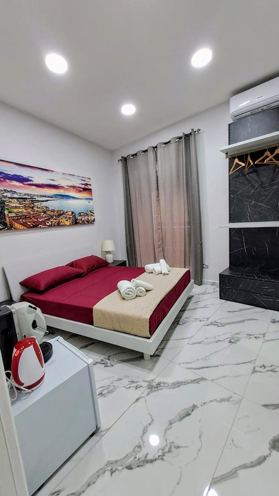 La Finestra Sul Borgo Otel Napoli Dış mekan fotoğraf